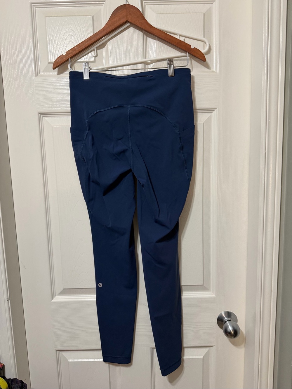 Lululemon athletica swift speed high rise tight size 8 euc - Picture 2 of 6